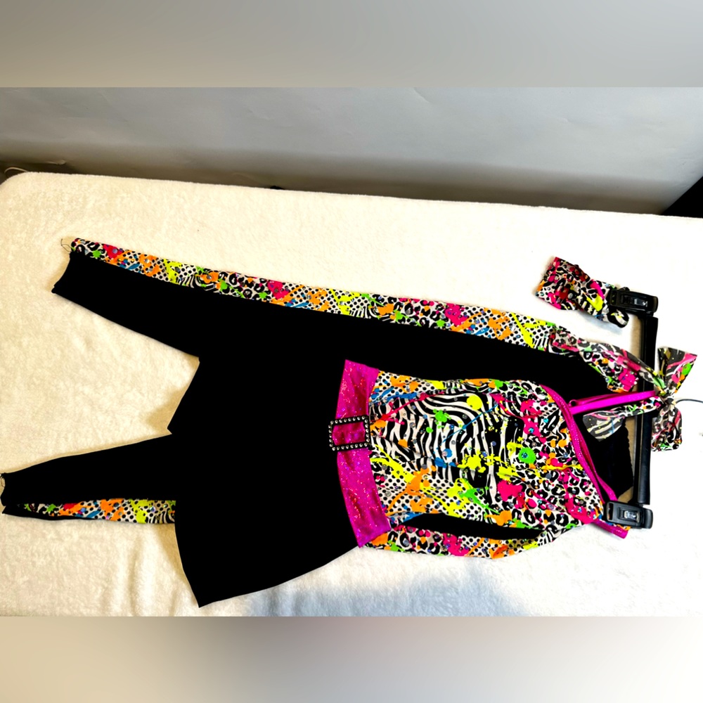 Kids medium dance costume